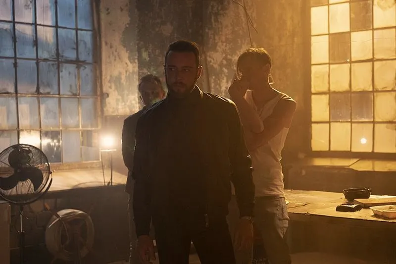 Jak stworzyć własny styl życia inspirowany „Jak zostałem gangsterem”, gdy Netflix nie działa