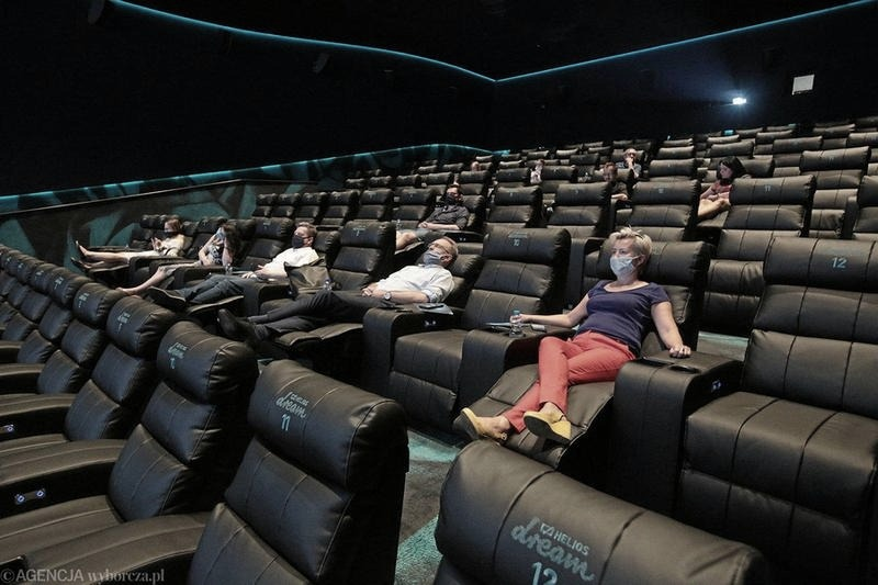 Kino Helios: czy trzeba drukować bilet przed seansem?