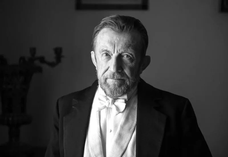 Sam Neill